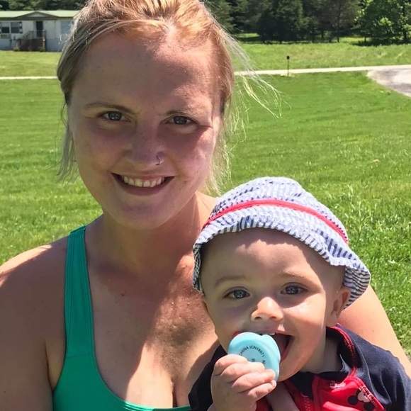 Meet your Posher, Alexandria - Picture 1 of 4